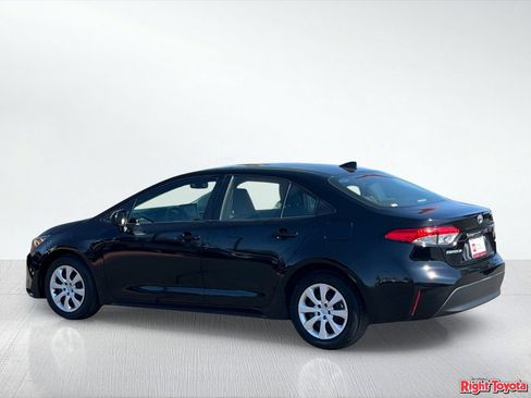 Certified 2024 Toyota Corolla LE FWD image 5