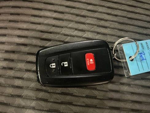 Used 2024 Toyota 4Runner SR5 image 32