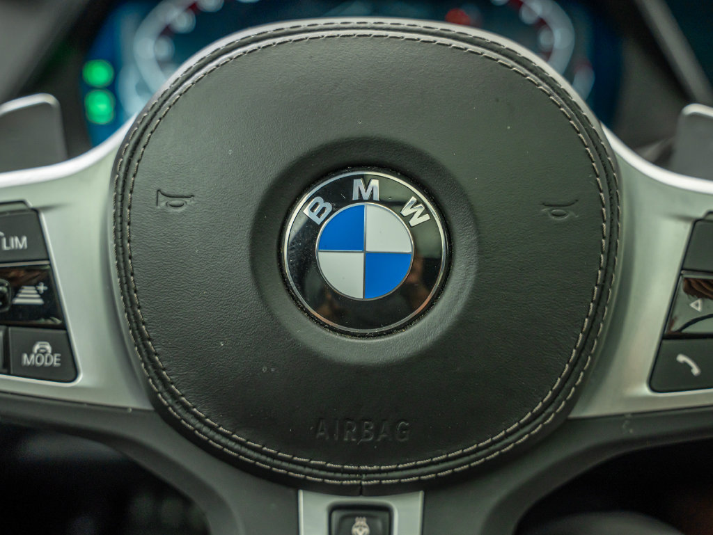Used 2022 BMW X5 xDrive40i w/ M Sport Package AWD/4WD image 22