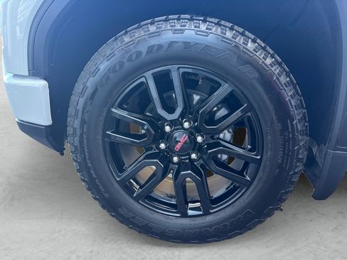 Certified 2026 GMC Sierra 1500 Elevation image 25