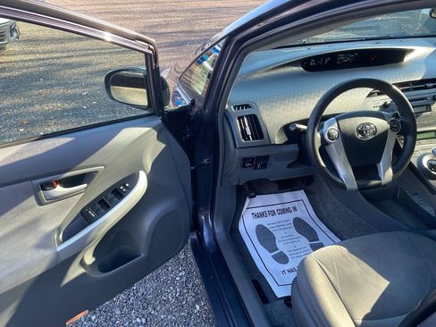 Used 2011 Toyota Prius Two image 10