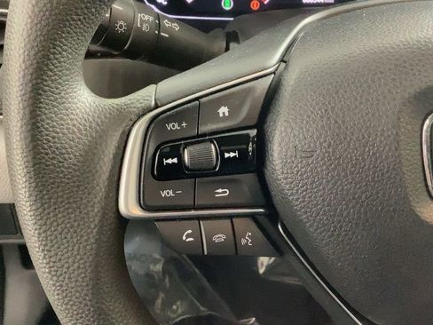 Used 2018 Honda Accord EX image 21