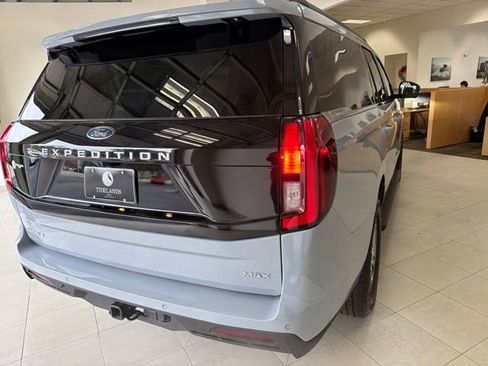 Used 2025 Ford Expedition Max Active image 8