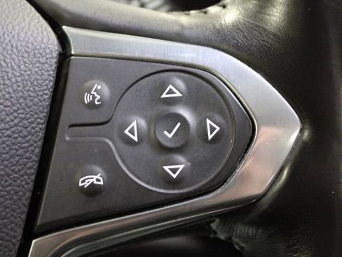 Used 2018 Chevrolet Traverse High Country image 36