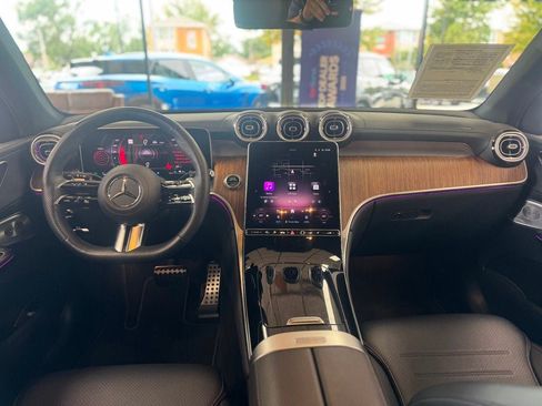 Used 2025 Mercedes-Benz GLC 350e 4MATIC w/ AMG Line image 35