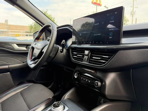 Used 2024 Ford Escape ST-Line w/ Tech Pack #1 FWD image 21