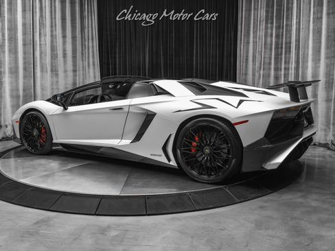 Used 2016 Lamborghini Aventador LP 750-4 Superveloce image 3
