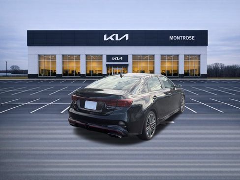Used 2023 Kia Forte GT FWD image 6