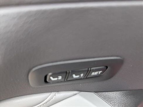 Used 2020 Toyota Avalon Limited w/ Advanced Safety Package image 28