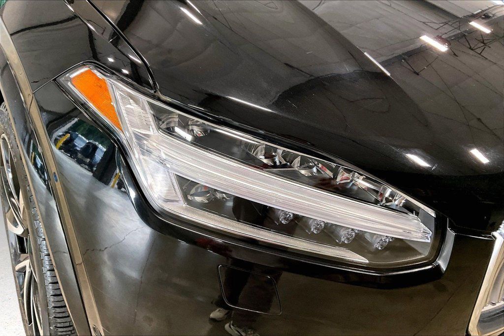 Certified 2024 Volvo XC90 B6 Plus AWD/4WD image 34