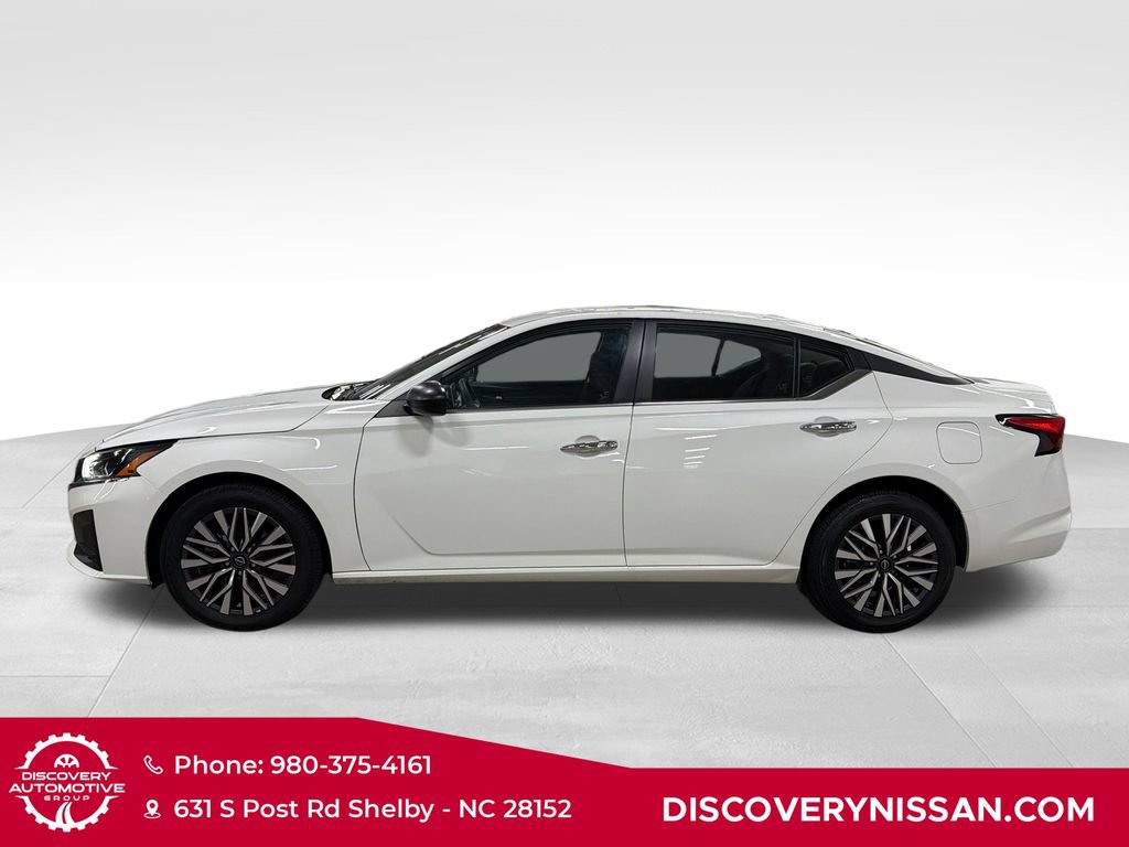 Certified 2025 Nissan Altima 2.5 SV AWD/4WD image 9