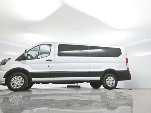 Used 2023 Ford Transit 350 XLT RWD image 7