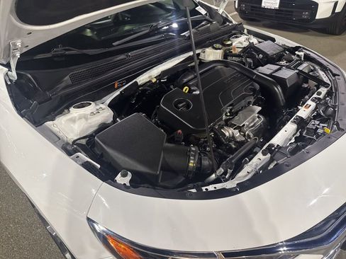 Used 2023 Chevrolet Malibu LT image 28