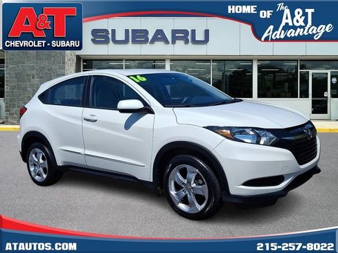 Used 2016 Honda HR-V LX image 1