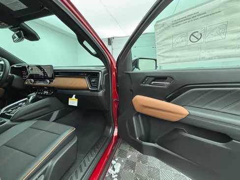 New 2026 GMC Canyon AT4 image 30