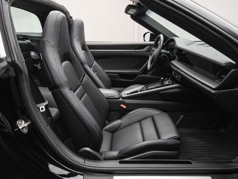 Used 2022 Porsche 911 Targa 4S image 46