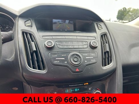 Used 2018 Ford Focus SE FWD image 15