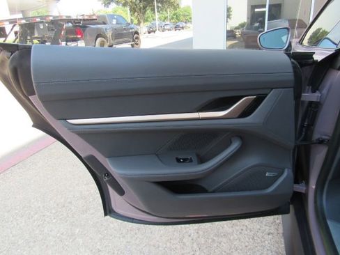 Used 2022 Porsche Taycan 4S image 16