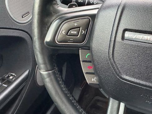 Used 2015 Land Rover Range Rover Evoque Pure Plus image 25