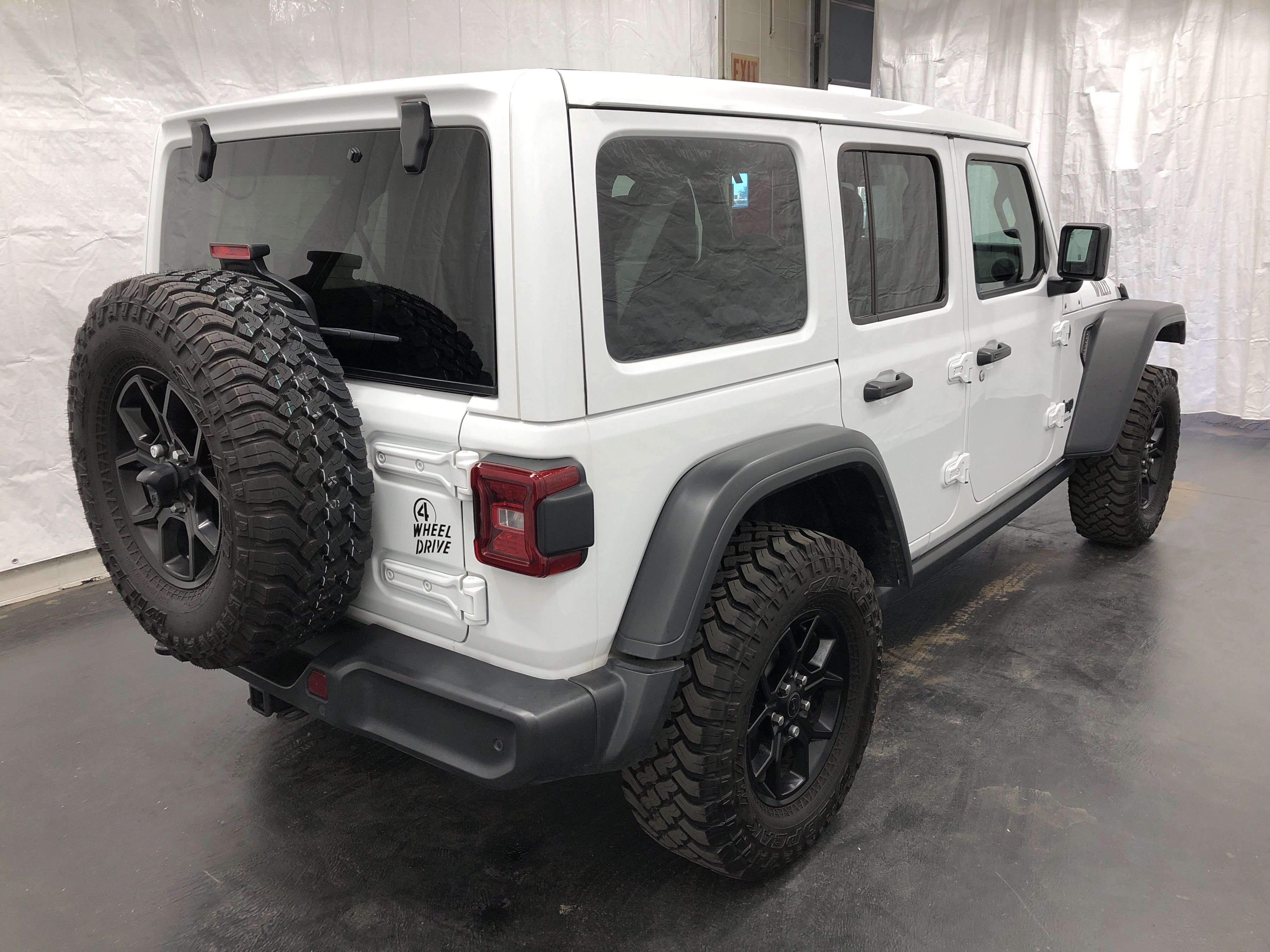 Used 2024 Jeep Wrangler Unlimited Sport AWD/4WD image 4