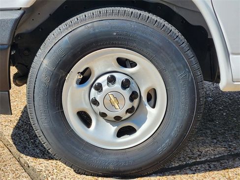 New 2025 Chevrolet Express 3500 w/ Power Convenience Package image 11