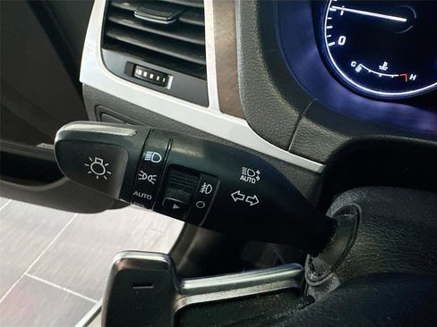 Used 2017 Genesis G80 3.8 w/ Option Group 03 RWD image 5