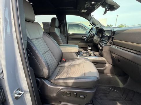 Used 2025 Chevrolet Silverado 1500 ZR2 w/ Technology Package AWD/4WD image 6
