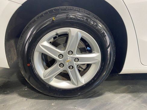 Used 2023 Chevrolet Malibu LT image 9