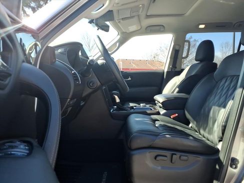Used 2024 Nissan Armada Platinum w/ Captain's Chairs Package image 20