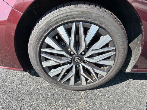 Used 2023 Nissan Altima 2.5 SV FWD image 25
