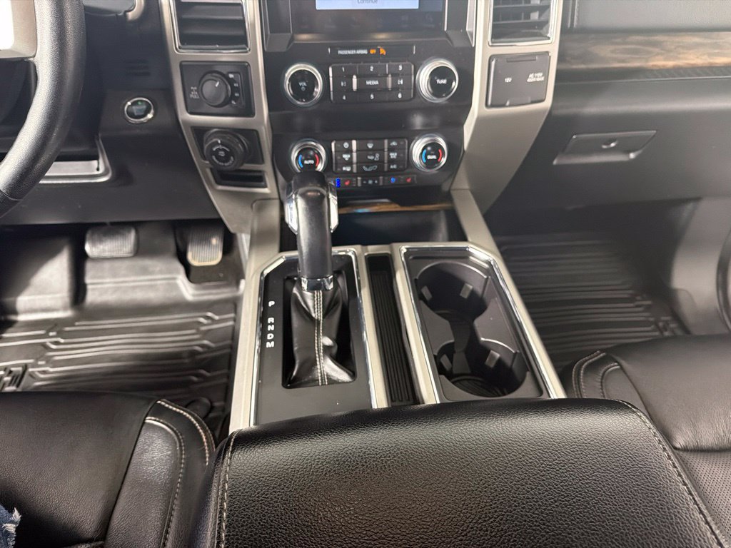Used 2019 Ford F150 Lariat w/ Equipment Group 502A Luxury AWD/4WD image 18