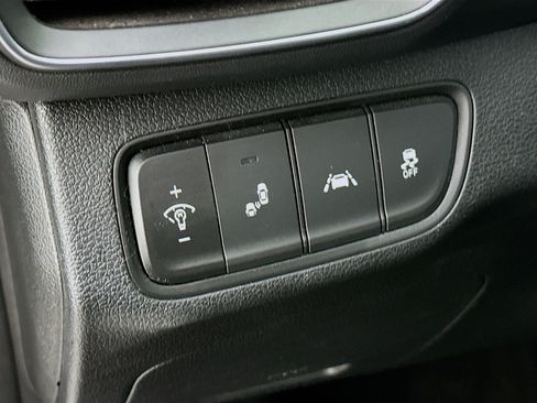 Used 2019 Hyundai Santa Fe SE FWD image 17