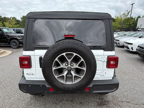 Used 2026 Jeep Wrangler Sport AWD/4WD image 9
