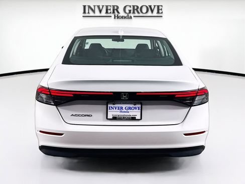 Used 2023 Honda Accord EX image 6