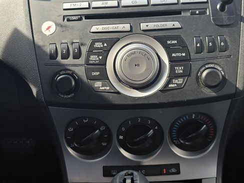 Used 2011 MAZDA MAZDA3 s Sport FWD image 18