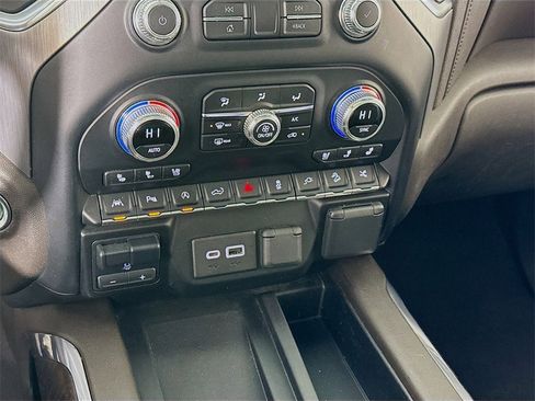 Used 2020 GMC Sierra 1500 Denali w/ Denali Ultimate Package image 8