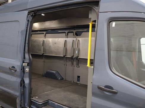 Used 2022 Ford Transit 250 148 High Roof Extended w/ Parcel Delivery Package RWD image 19