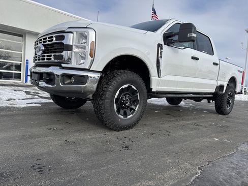 New 2026 Ford F250 XLT w/ Tremor Off-Road Package image 2