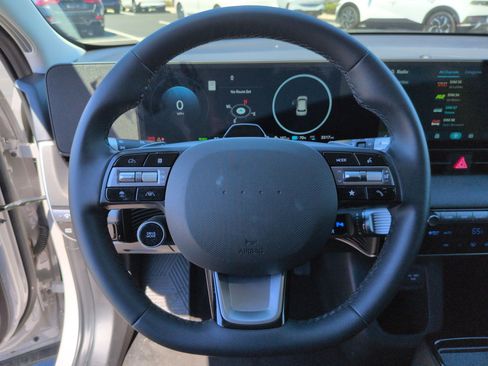 Used 2025 Hyundai Ioniq 5 SE image 18