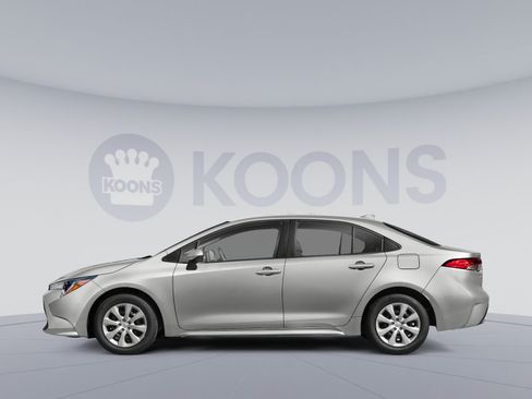 Used 2022 Toyota Corolla LE w/ Carpet Mat Package (TMS) FWD image 4