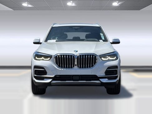 Certified 2023 BMW X5 xDrive40i AWD/4WD image 5
