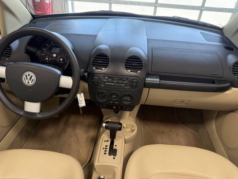 Used 2003 Volkswagen Beetle GLS FWD image 4