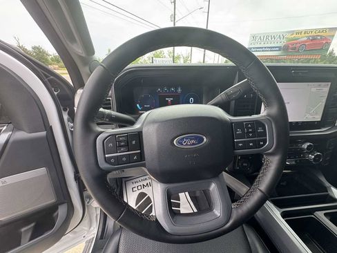 Used 2025 Ford F250 Lariat AWD/4WD image 16