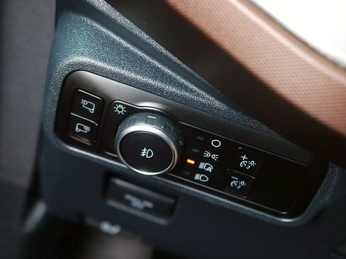 Used 2023 Ford Bronco Outer Banks AWD/4WD image 28