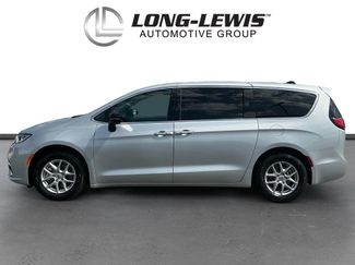 Used 2024 Chrysler Pacifica Touring-L FWD video 2