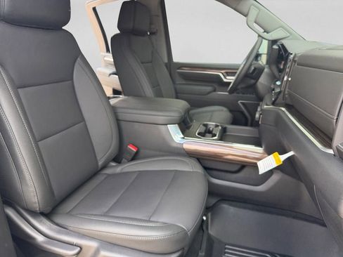 New 2026 Chevrolet Silverado 2500 LT w/ All Star Edition AWD/4WD image 15