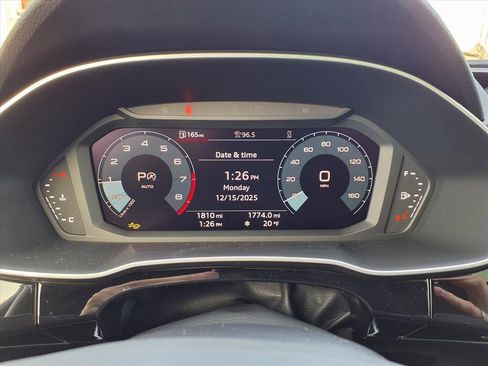 Used 2025 Audi Q3 2.0T Premium w/ Convenience Package image 18