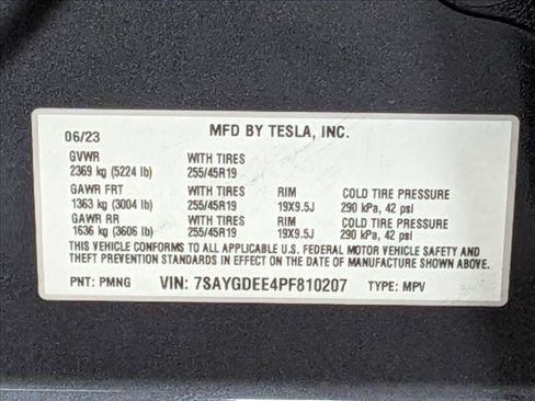 Used 2023 Tesla Model Y Long Range AWD/4WD image 26