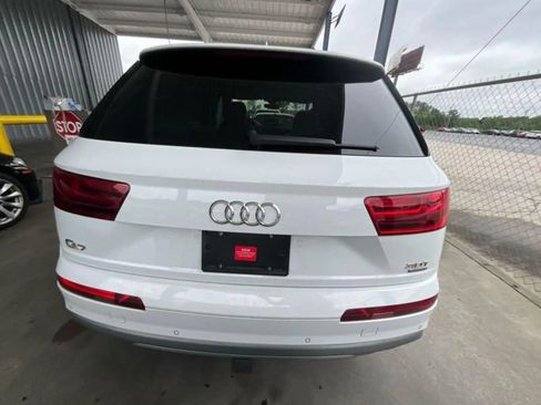Used 2017 Audi Q7 3.0T Prestige AWD/4WD image 6