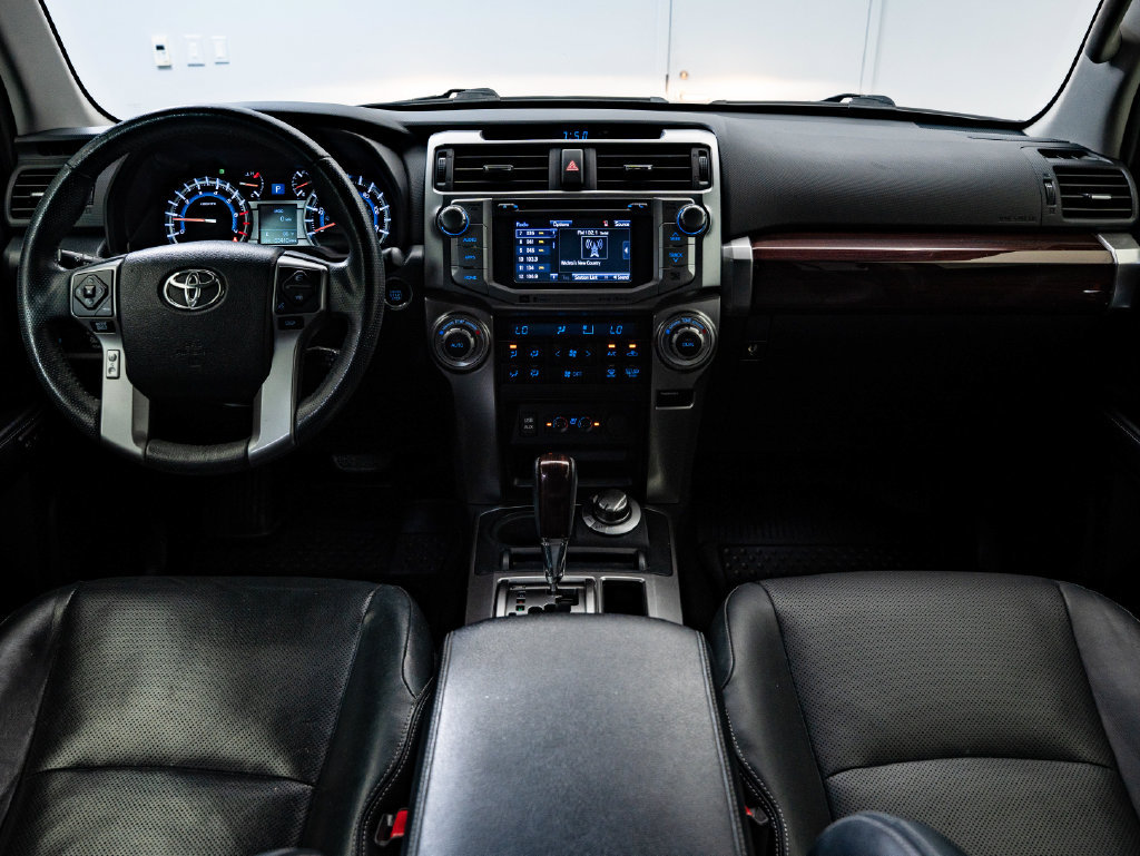 Used 2019 Toyota 4Runner Limited AWD/4WD image 32